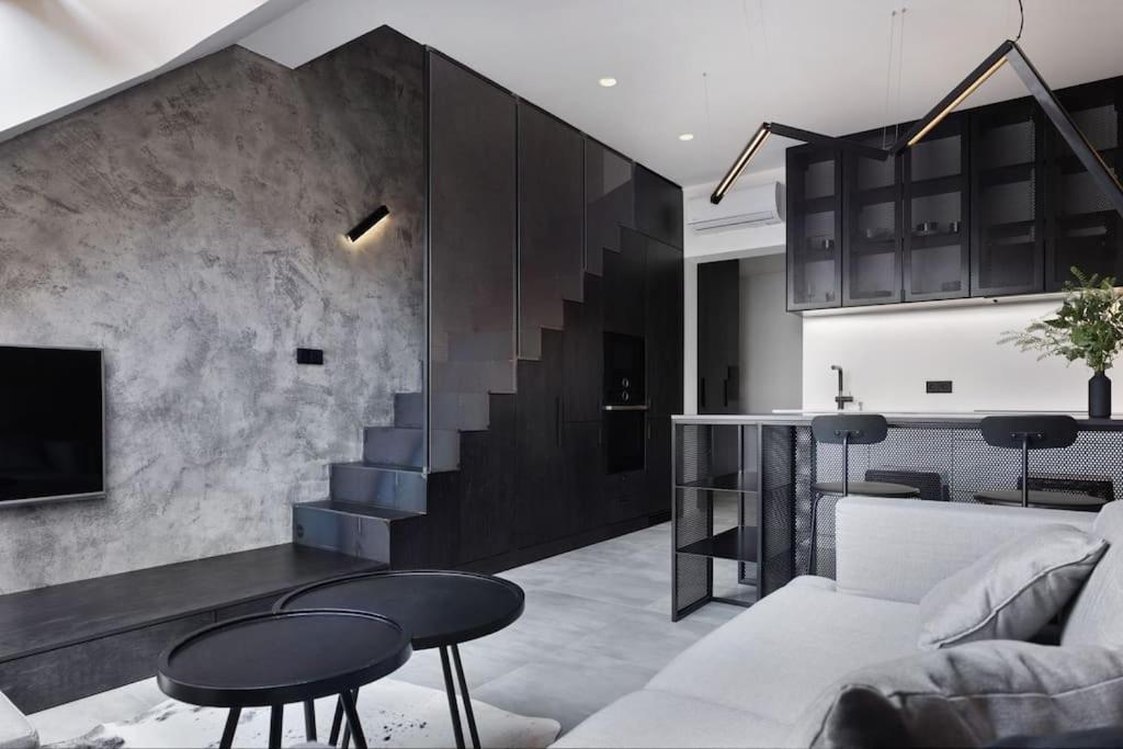 Rooftop Penthouse With Terrace, Prime Location Praga Esterno foto